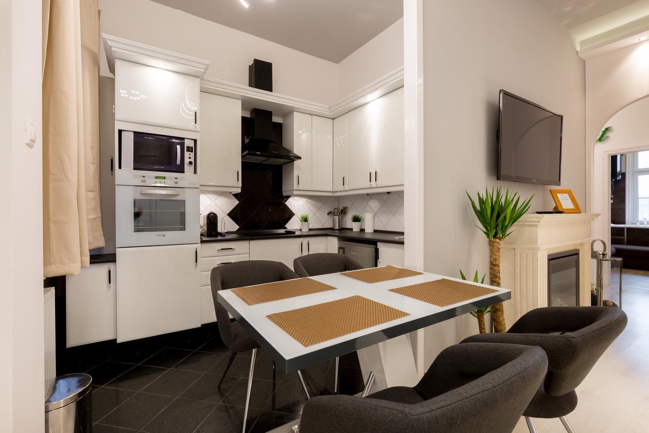 Luxury Dream Home In The Absolute Center Budapest Bagian luar foto