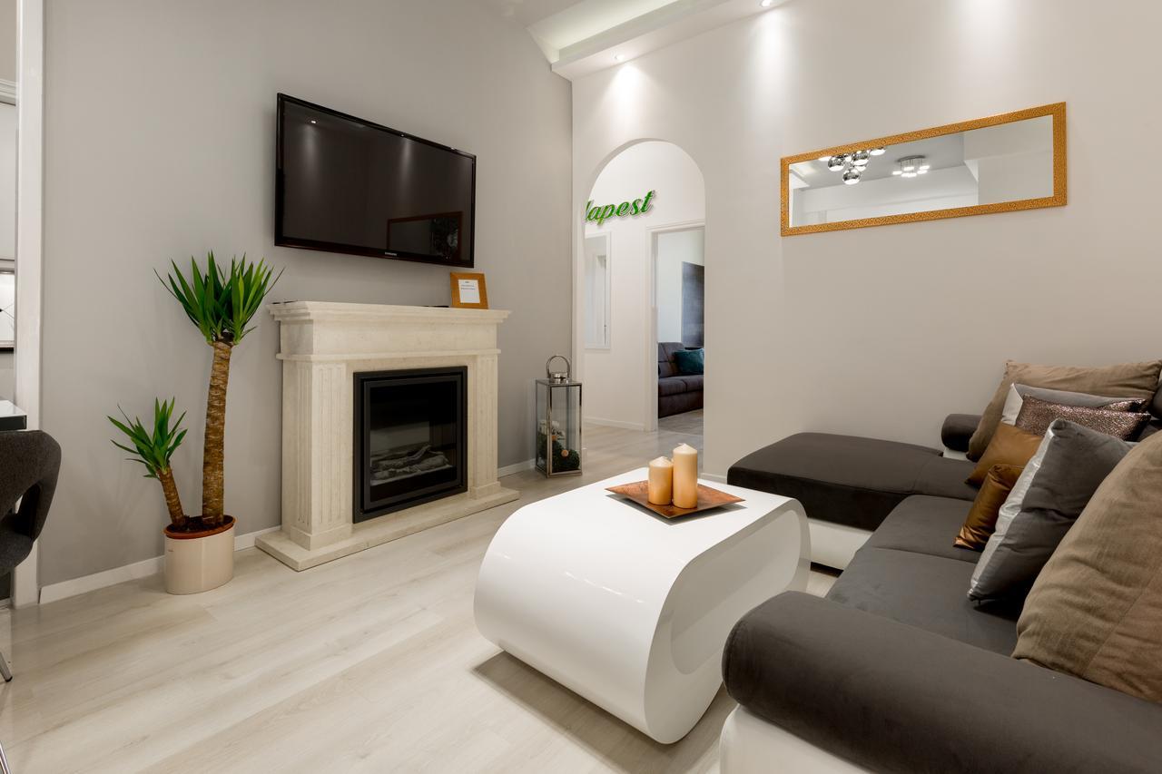 Luxury Dream Home In The Absolute Center Budapest Bagian luar foto